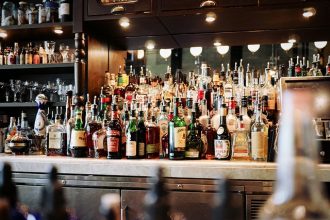 Bierflessen reinigen: zorg voor schone flessen